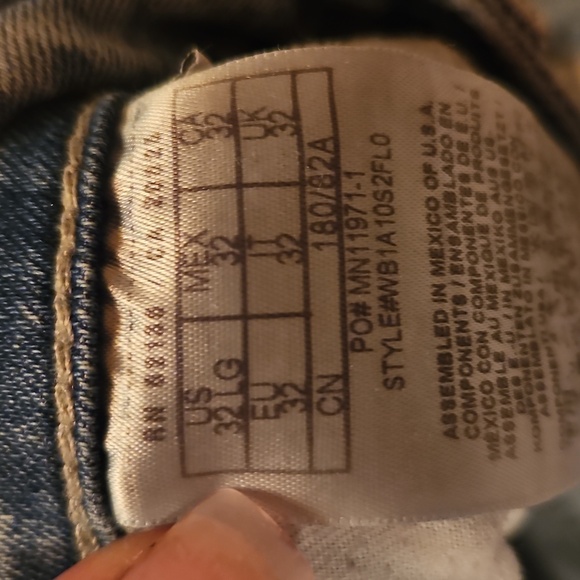 Guess Light Blue Ripped Skinny Jeans - Picture 5 of 5